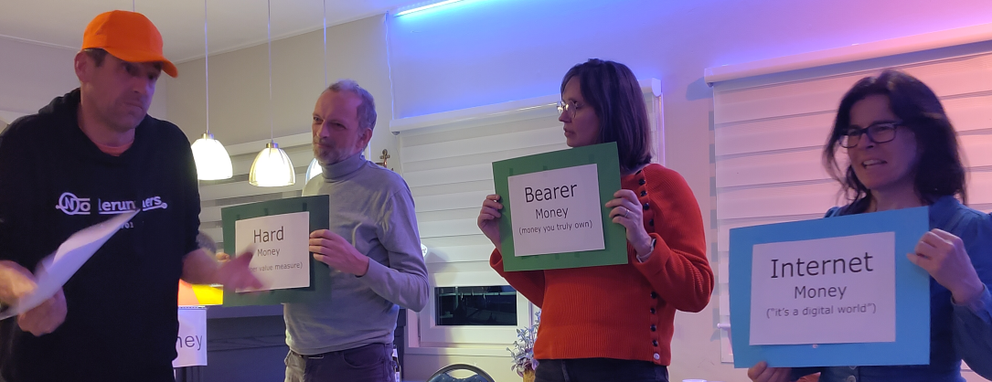 .xdp-X HMS Roy Showmaster 2